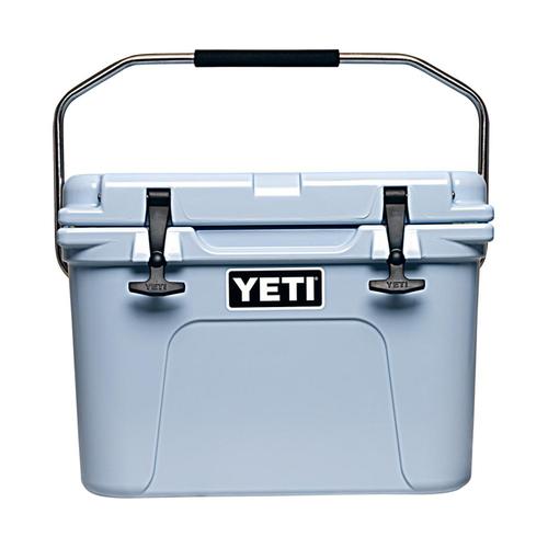 YETI Roadie 20 Cooler Ice_blue