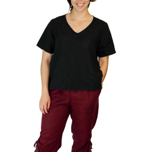 FLAX Women’s Crop V Top Black