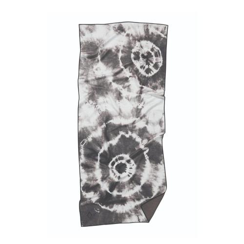 Nomadix Tie Dye Black and White Towel Tie.Dye_blk.Wht