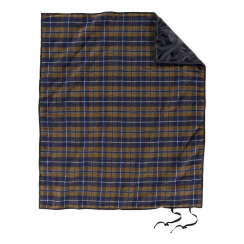 Pendleton Roll-Up Blanket Douglas_tartan