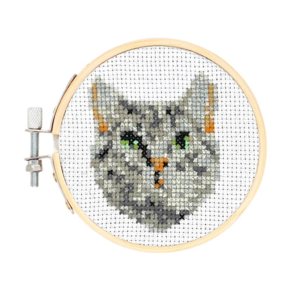  Kikkerland Mini Crossstitch Embroidery Kit Cat