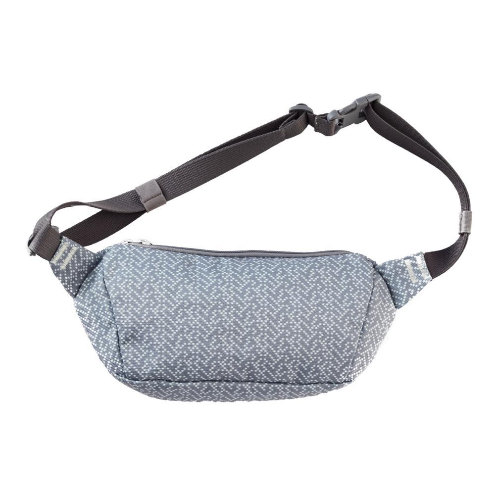 chacos fanny pack